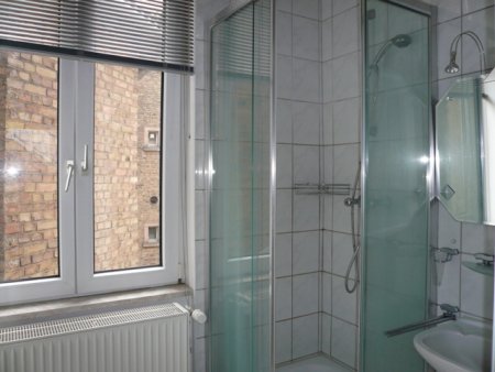 Andrea L'habitant Hausverwaltungen + Business-Support