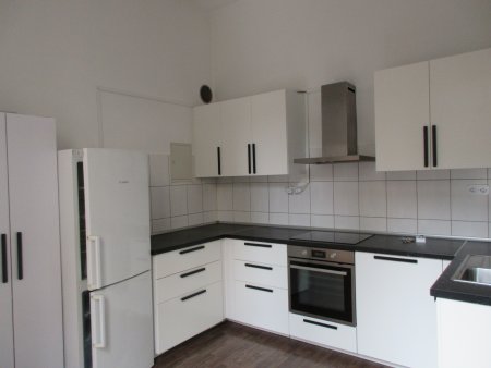 Andrea L'habitant Hausverwaltungen + Business-Support