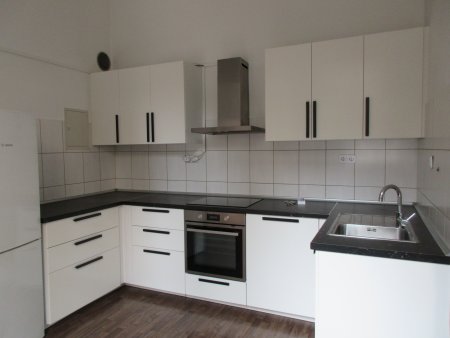 Andrea L'habitant Hausverwaltungen + Business-Support