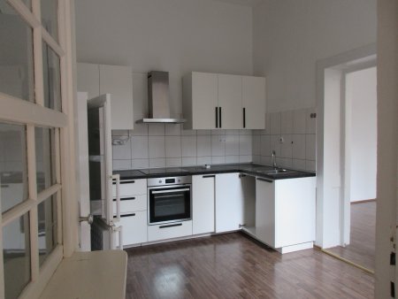 Andrea L'habitant Hausverwaltungen + Business-Support