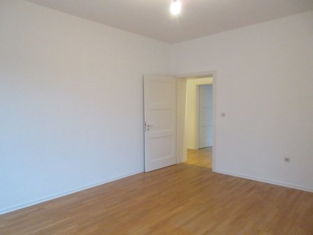 Andrea L'habitant Hausverwaltungen + Business-Support