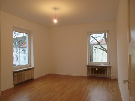 Andrea L'habitant Hausverwaltungen + Business-Support