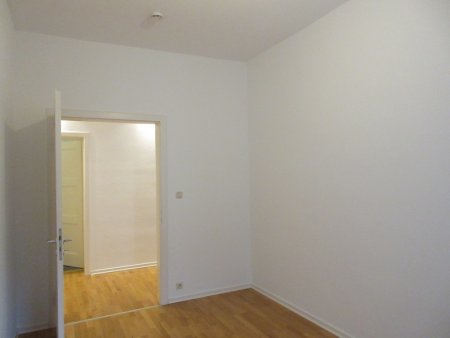 Andrea L'habitant Hausverwaltungen + Business-Support