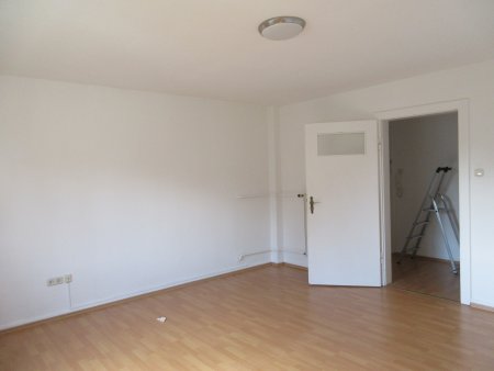 Andrea L'habitant Hausverwaltungen + Business-Support