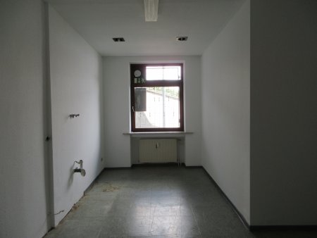 Andrea L'habitant Hausverwaltungen + Business-Support