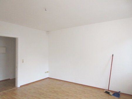 Andrea L'habitant Hausverwaltungen + Business-Support