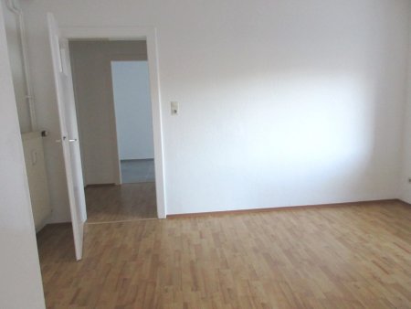 Andrea L'habitant Hausverwaltungen + Business-Support