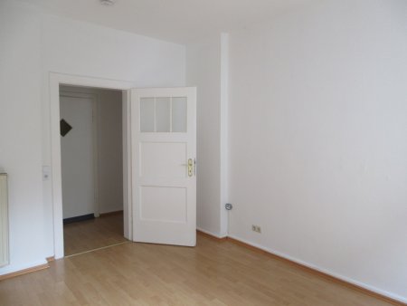 Andrea L'habitant Hausverwaltungen + Business-Support