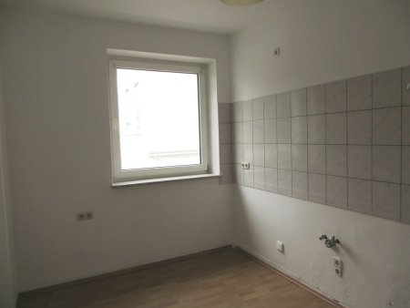 Andrea L'habitant Hausverwaltungen + Business-Support