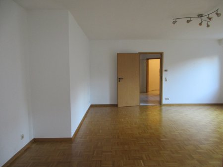 Andrea L'habitant Hausverwaltungen + Business-Support