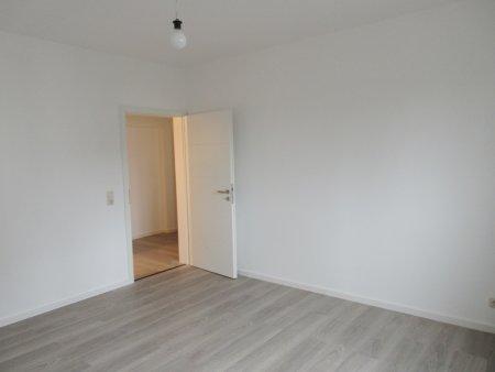 Andrea L'habitant Hausverwaltungen + Business-Support